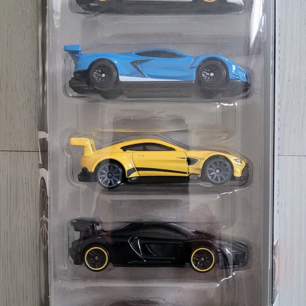 Hot Wheels 2023 5 pack set - HW Motor Show